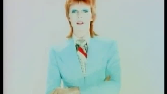 David Bowie – Life On Mars