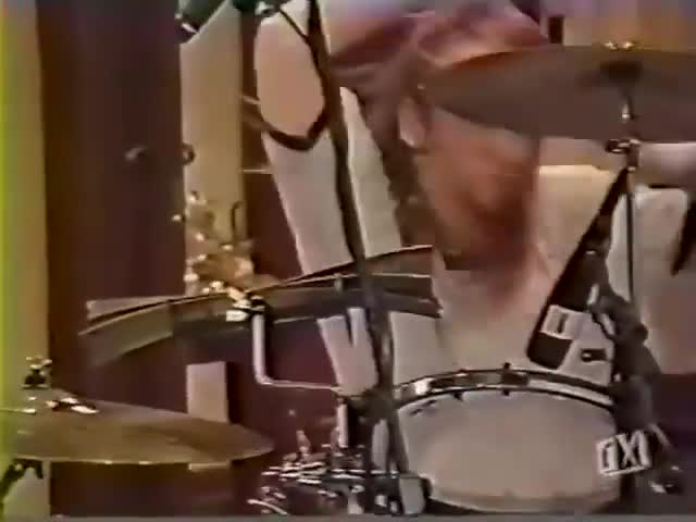 Melvins - 'Revolve' - Live TV 1995