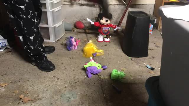 Rap Master Mickey Mouse and Drug-Fueled Angelica Pickles Fight In The Rap Battle Of All Time Rap Master Mickey Mouse and Drug-Fueled Angelica Pickles Fight In The Rap Battle Of All Time