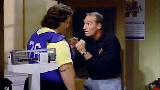 Coach S01E02 Kelly And The Professor