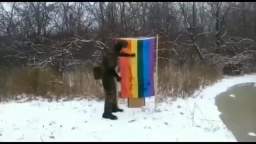 gay_flag_burn_waffen