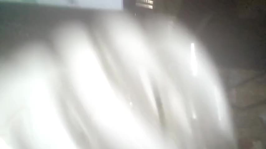 How to destroy a light bulb tutorial How to destroy a light bulb tutorial